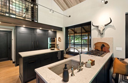 Dolores House | Exclusive Mountain Sanctuary | Hot Tub | 40 Private Acres | Gym