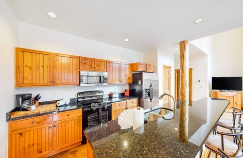 Frisco House | Exclusive Water Dance home with fireplace & deck - Walk to marina & Main St