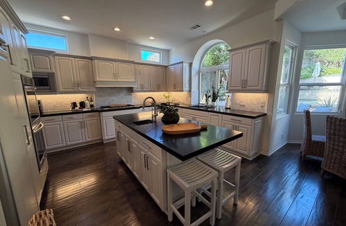 East Manhattan Beach House | Executive retreat 5br home, beautiful, private spa pool/jacuzzi, quiet