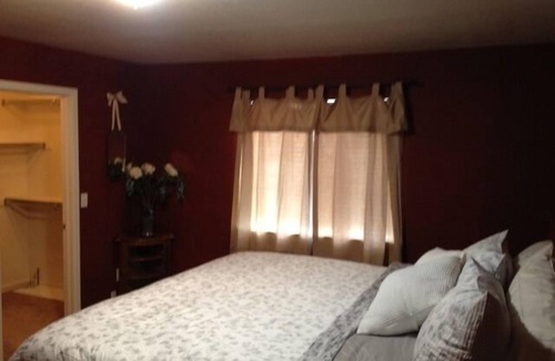 Waterglen House | Executive Stay Discount Scenic Colorado Ranch