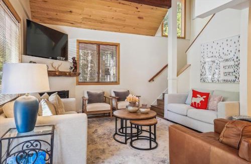 Warrior's Mark West House | Experience Freeride Haus, a beautiful Breckenridge home with a private hot tub