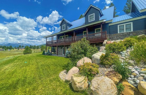 Pagosa Springs House | Experience Pagosa Blue, Luxury Home w/Hot Tub!
