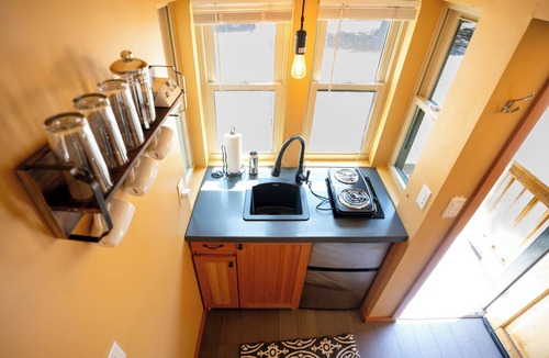 Lyons Resort | Experience Tiny Living at Blue Spruce – Peaceful Retreat Near RMNP & Lyons