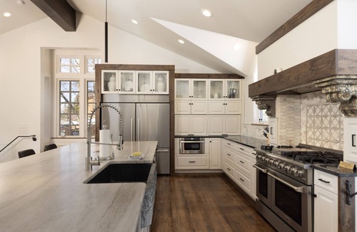 Historic District House | Exquisite IN-TOWN Gorgeously Remodeled Historic Estate!