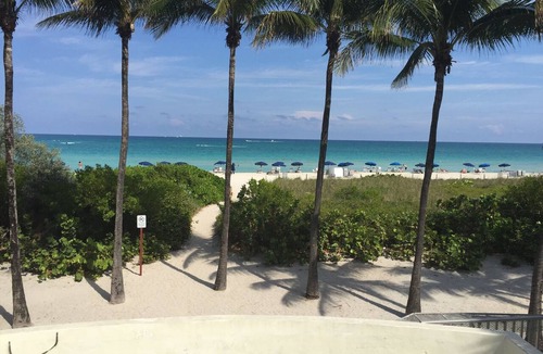 Mid Beach Apartment | Exquisite Oceanfront Condo In Resort