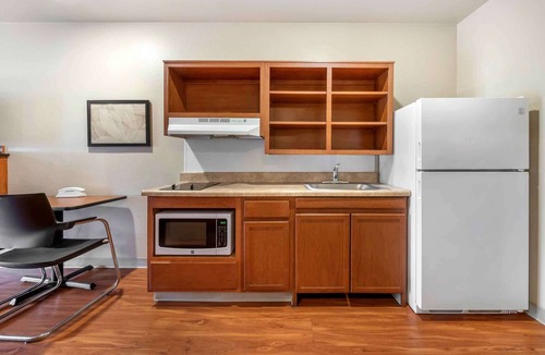 Mentor Hotel | Extended Stay America Select Suites - Cleveland - Mentor
