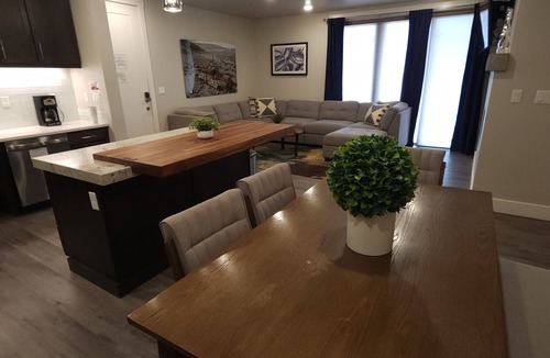 Moab South Valley Condo | F1&F4: Sage Creek 2 Unit Rental - Pool | Hot Tubs