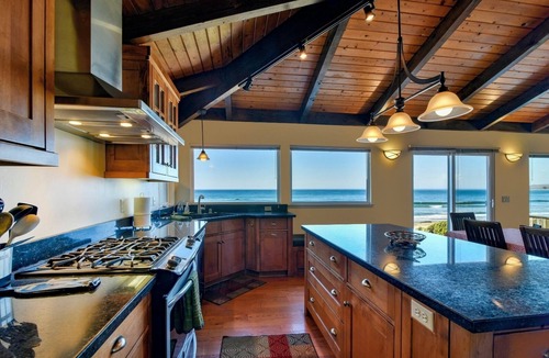 Cayucos House | Fabulous Oceanfront Cayucos Getaway, Steps to the Beach! Prime Location, Ocean V