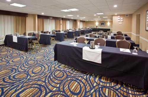 Independence Hotel | FairBridge Inn & Suites Independence