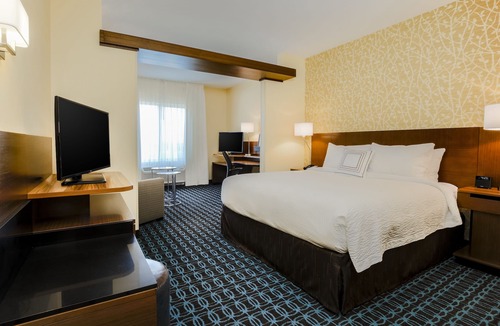 Triadelphia Hotel | Fairfield by Marriott Inn & Suites Wheeling at The Highlands