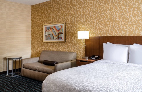 Heather Gardens Hotel | Fairfield Inn and Suites by Marriott Denver Aurora/Medical Center