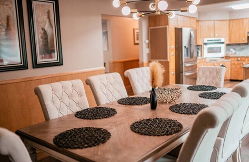 Fairlawn Heights House | Fairlawn Serenity Retreat - 5BR 4.5BA