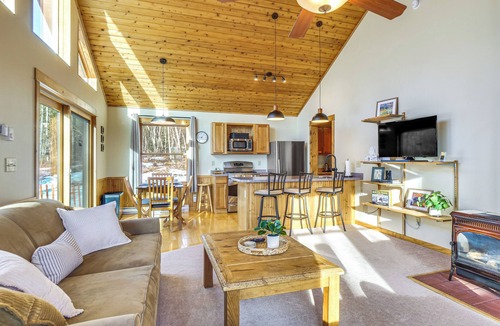 Warm Springs Cottage | Fairplay Cabin Mountain Views, Trails, Fishing