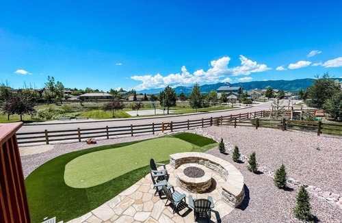 Gleneagle House | Falcon's Nest | hot tub/games/firepit/USAFA