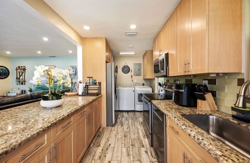 Margate House | Family 3BR w/Pool | Game Room I Walk to WaterPark