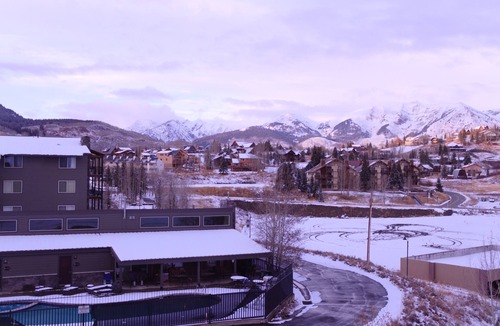 Mount Crested Butte Condo | Family friendly, 4BR condo. Walking distance to slopes, hot tub & town shuttle!