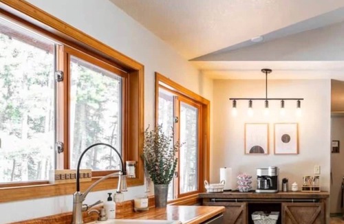Black Hawk House | Family-Friendly | Firepit | Kayaks | Fishing Lakes