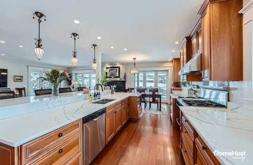 Boulder House | Family-Friendly Getaway, 10-min to Downtown, Trails & More!