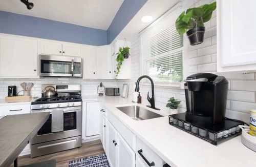 Port Clinton House | Family-friendly retreat with playground & grill