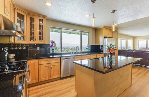 East San Jose House | Family Retreat Near Dtwn San Jose