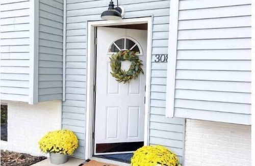 Vermilion House | Family Retreat-Walk to Lake-Cedar Point-Deck/Grill