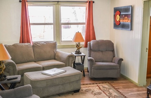 Colorado Springs Cottage | Farmhouse Cottage