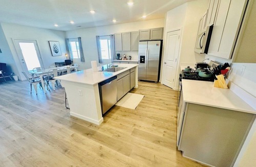 Fernley House | Fernley House-20 Min to USA Pkwy/Pets Welcome/4BR/Sleeps 11