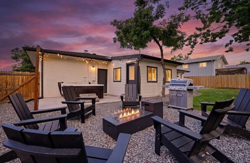 Applewood Villages House | Ferns & Foothills: Hot Tub/Backyard Games/Hub location 20 min to DT Denver
