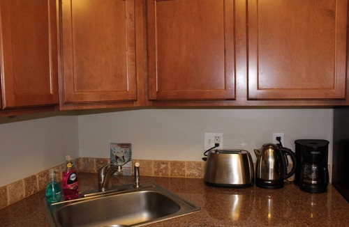 Capitol Hill Apartment | Fillmore Studio- Newly refreshed Capitol Hill condo with in unit washer dryer