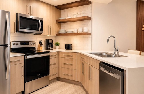 Newport Coast Resort | 𝐅𝐢𝐧𝐝𝐢𝐧𝐠 𝐌𝐞𝐢𝐥𝐢 offers: Gorgeous Newport Coast Resort + Amenities
