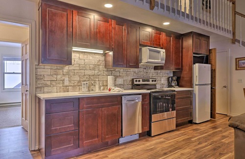 Grand Lake Condo | Fireplace & Stream Access: Cozy Grand Lake Retreat