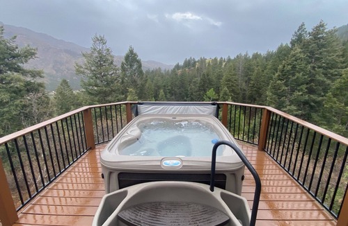 Cascade-Chipita Park House | Fireplace, Hot Tub on Large Deck with Panoramic Views, 3BR + 3BA,