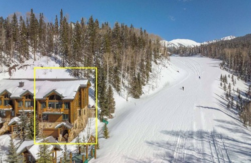 Mountain Village House | First Tracks on Sundance - Slope-side Skiing! Views - Private Hot Tub - A/C !