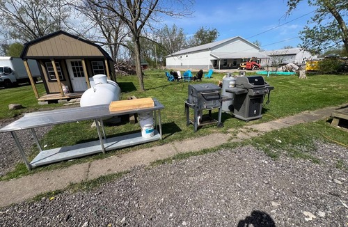 Gypsum Apartment | Fishermen’s Denn, close to Lake Erie Islands, boat ramps, ferries, and marinas