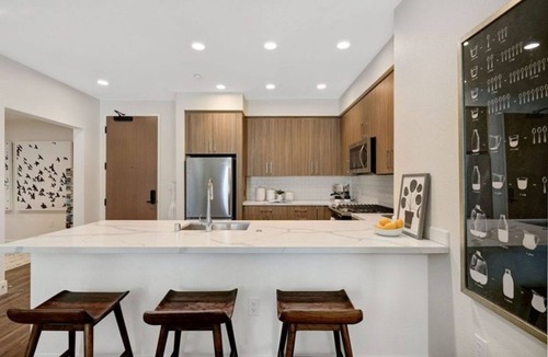 Heritage District Condo | Flats At Cityline Stylish 2BR Condo