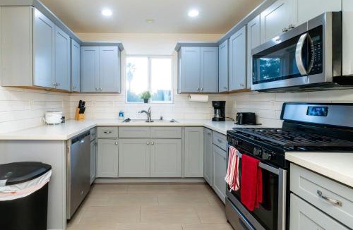 Bonita House | Foothills LA family friendly house