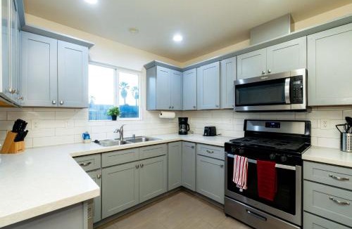 Bonita House | Foothills LA family friendly house