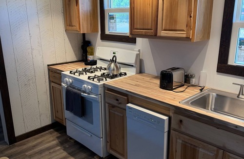 South Fork Cabin | Foothills Lodge 9 Suite - South Fork