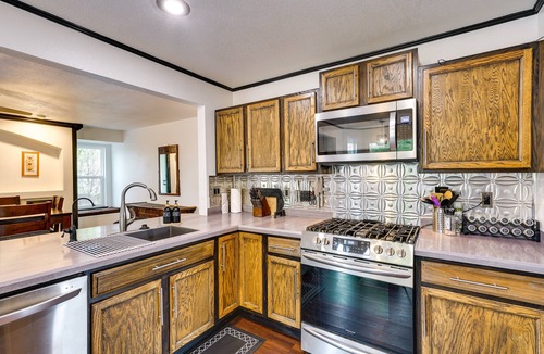 Fountain House | Fountain Retreat w/Private Hot Tub & Fire Pit
