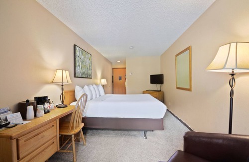 East Village at Copper Hotel | Foxpine Hotel Style Room with 1 Bed #108 by RedAwning