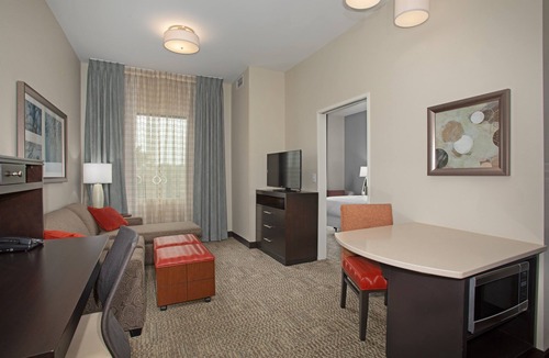 Littleton Condo | Free Breakfast, Close to Red Rocks Amphitheatre | Staybridge Suites