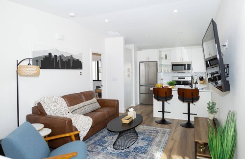Berkeley Apartment | Free Parking Walk to Berkeley Park & Tennyson St - 5 min to Empower Field