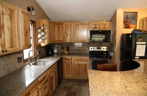 Keystone House | Free Ski Pass, Dog-friendly House, Perfect for Winter and Summer Adventures!