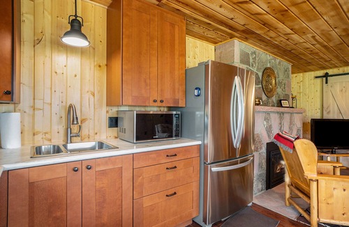 Estes Park House | Frontier Mountain Retreat – Cozy 1BR Unit, Amazing Mountain Views – 23-ZONE3535