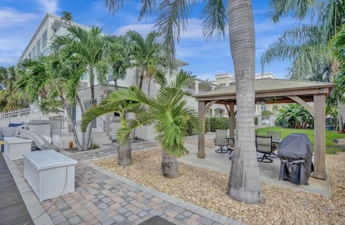 Hendricks and Venice Isles Apartment | FTL Waterfront Studio Near Las Olas & Beach