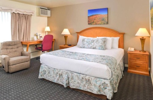 Solvang Hotel | Fun Days Ahead! 2 Relaxing Units, Free Parking, Minutes to Santa Ynez River!