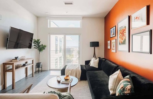 Highland Condo | Gallery Retreat | Skyline Views | Zuni Lofts
