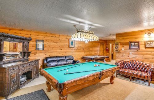 Tahoe Village House | Game Room & Hot Tub: Serene Grand Mountain Chalet!