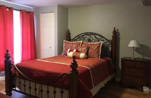 Broomfield House | Garden level 2 bedroom’s 1 bath walk out basement.