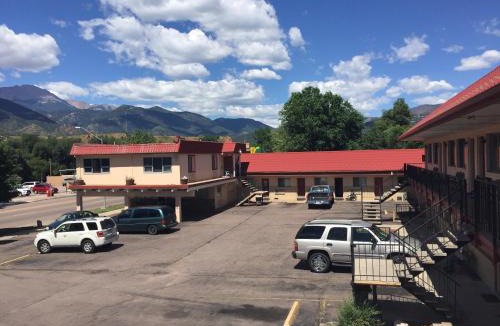 Colorado Springs Hotel | Garden of the Gods Motel